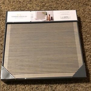 Threshold letter board